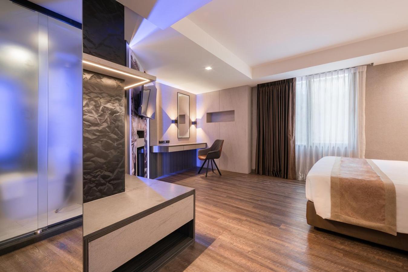 Aspira Gems Center Silom Hotel Bangkok Room photo
